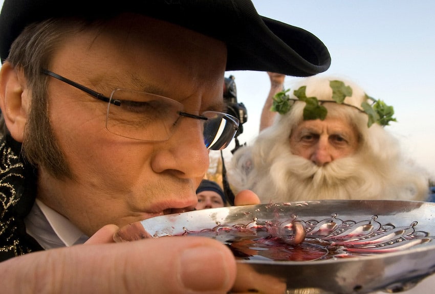 These 10 Weird Traditions Made Me Wonder If Europe Secretly Hates Animals. The Last 2 Made Me Feel Sick. – Favrify These 10 Weird Traditions Made Me Wonder If Europe Secretly Hates Animals. The Last 2 Made Me Feel Sick. – Favrify