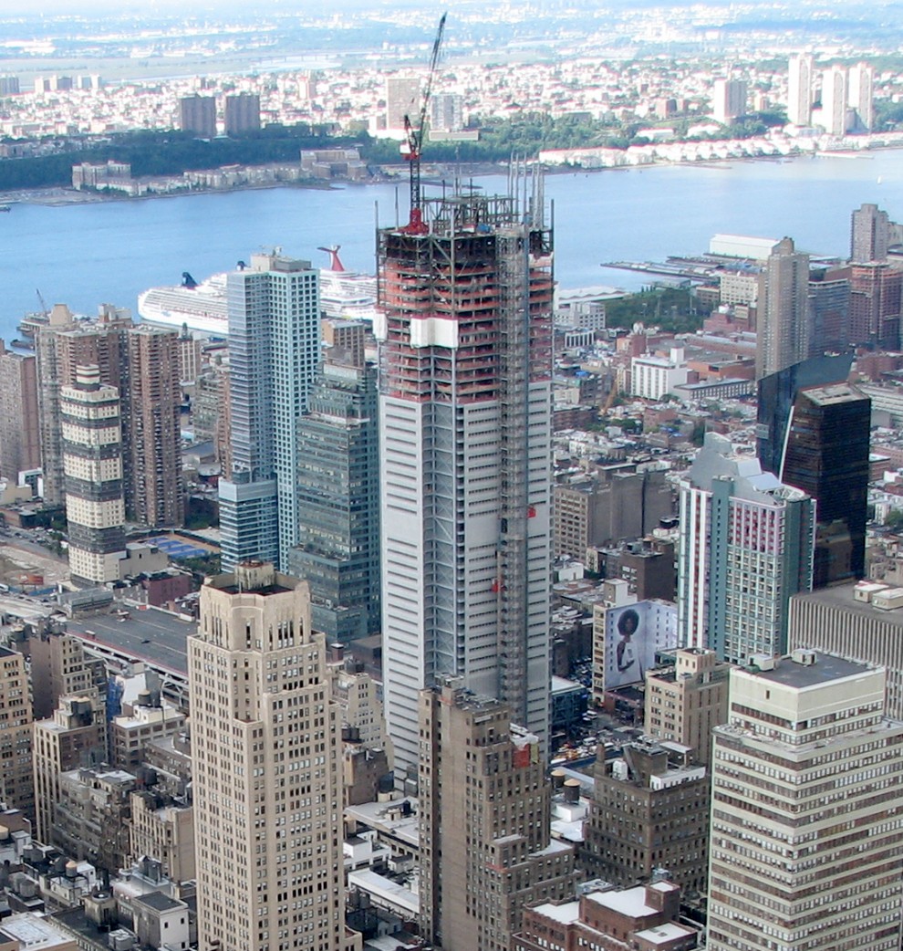 The New York Times building on Eighth Avenue under construction in September 2006.