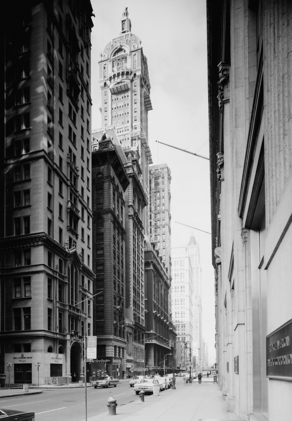 Demolition works begin on the Singer Building (center). July 1967.