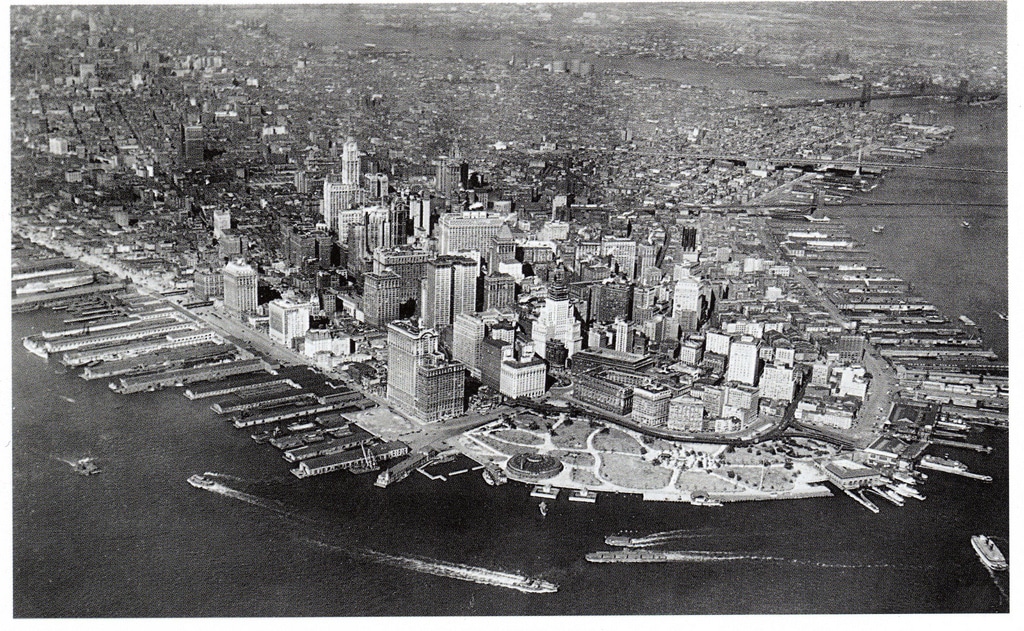 Aerial view of lower Manhattan (1924)